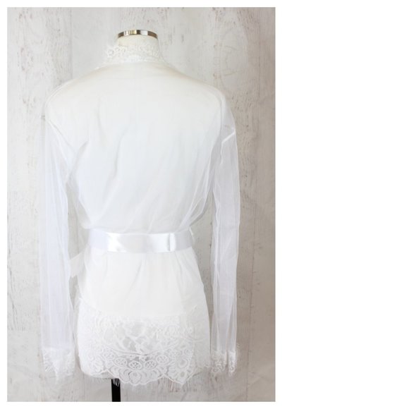 Boutique White Small Lace Sexy Bridal Robe Thong - Picture 6 of 8